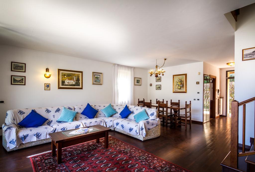 Villino Miralago Torno Room photo
